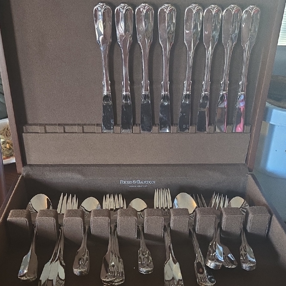Oneida Silver Flatware Set